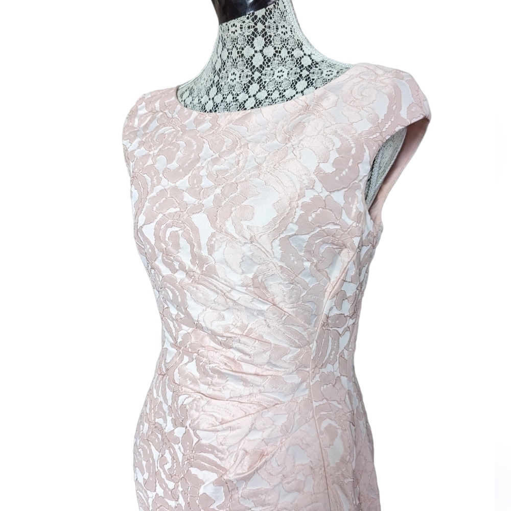 Elegant, feminine and sexy Lauren Ralph Lauren Pink Brocade Sheath Dress, sx 10 - Picture 4 of 14